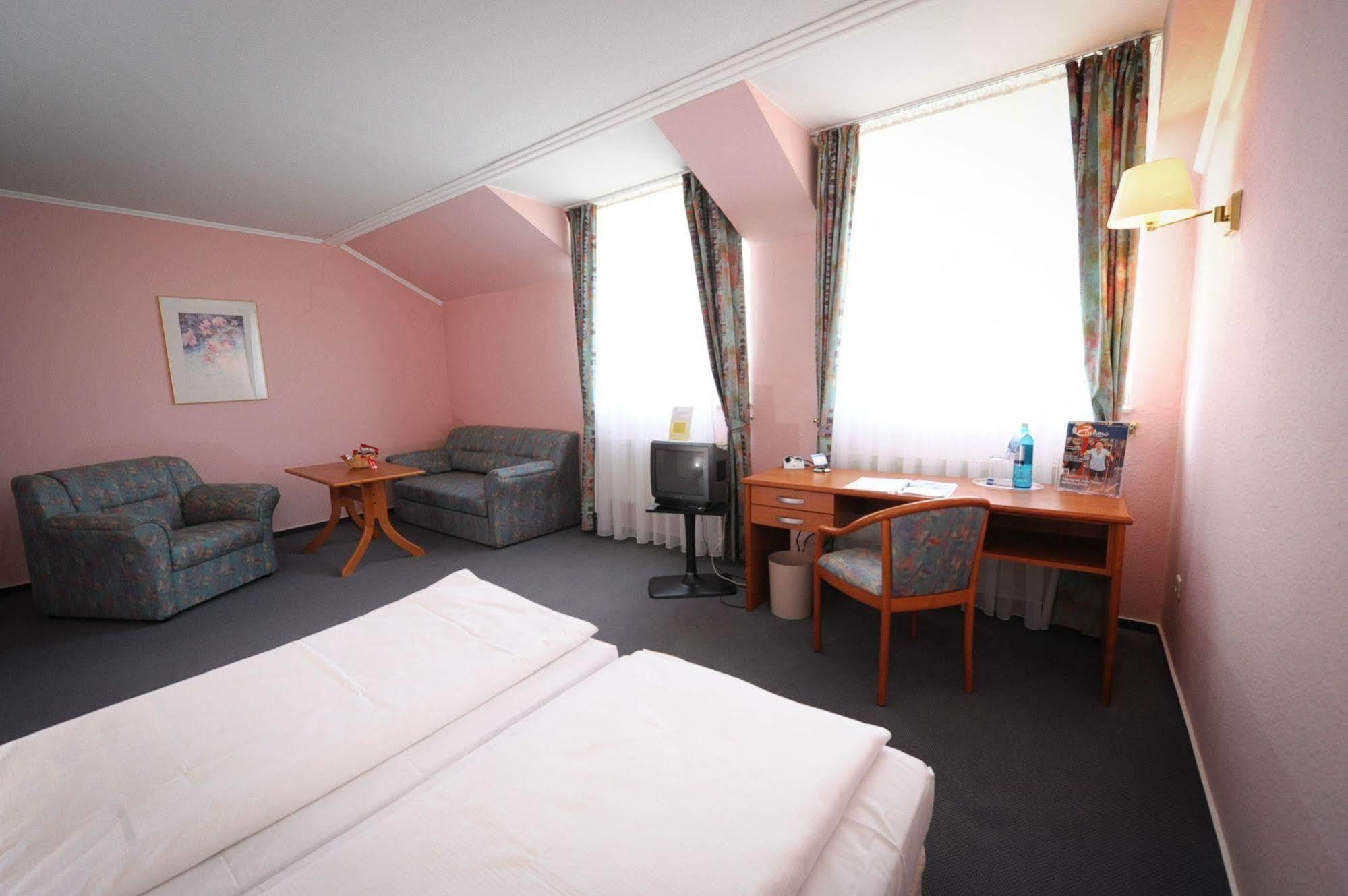 Good Morning+ Halle Leipzig Kabelsketal Экстерьер фото